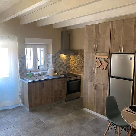 Little Village House Valanio Екстериор снимка